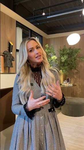 Step inside designer Britany Simon's stunning Rowe Furniture showcase ft. @reginaandrewdetroit ✨