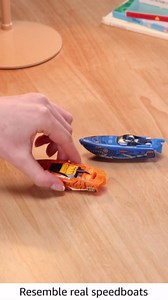 Robo Alive Robo Boats, Tiger Shark & Robo Shark Boat, 2 Pack, by ZURU Water Activated Boat Toy, (Amazon Exclusive)