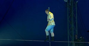 Circus goes on after performers injured in high-wire accident