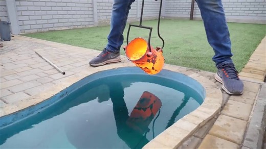 EXPERIMENT: LAVA vs POOL