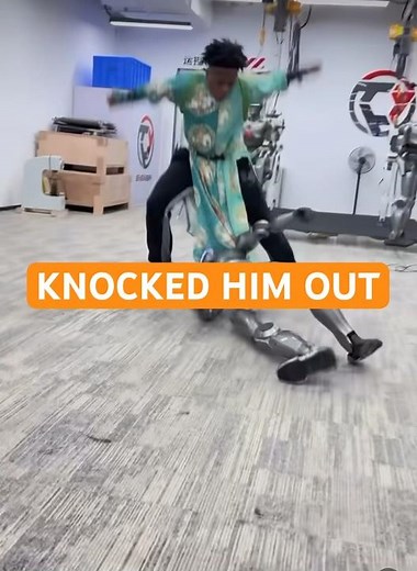 Ishowspeed fights the most advanced robot in china