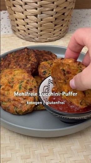 Mehlfreie Zucchini-Puffer für Keto & Low Carb #shorts #abnehmen #rezept #vegetarisch #keto