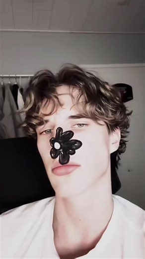 Black Flower Filter Tutorial: Transform Your Look