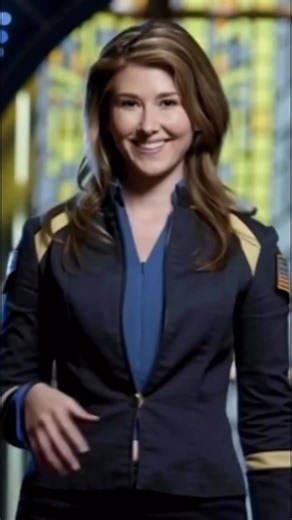 Jewel Staite, Who plays Dr. Jennifer Keller on Stargate Atlantis #jewelstaite #stargateatlantis #seanrice47 #moviezone421 #celebrityzone421