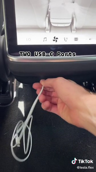 Experience the Model S Plaid Tour: Backseat Entertainment and Comfort!