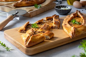 Cómo hacer pide: la pizza turca más popular del repertorio de comida rápida y callejera del país