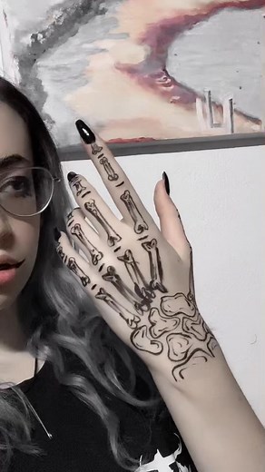 p kanenas dn zitise:) #eyeliner #skeleton #hand #fyp #xyzbca #foryou #fypシ゚