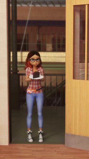 Oops! Alya is ALMOST as clumsy as Marinette! 😂#MiraculousLadybug #MiraculousTikTok #MLB #Miraculous #Marinette #marinettedupaingcheng #alya #alyacesaire