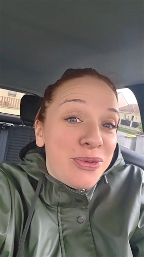 Coralie | Oui d accord Monsieur une sous cutanée en IM 😜🤪#humour #idel #patient #patience #infirmière | Instagram