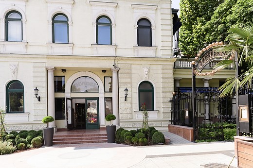 The top 5 restaurants in Budapest to try exquisite traditional Hungarian dishes