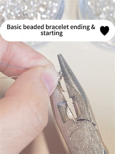 ✨ Today’s DIY: learn how to use crimp beads to start & finish a beaded bracelet cleanly. ✨ 💬 How do you usually finish your beaded bracelets? #haloinstyle #DIYJewelry #BeadedBracelet #CrimpBeads #JewelryTutorial