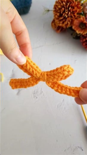 Easy Crochet Bow 🎀 Beginner-Friendly & Quick to Make