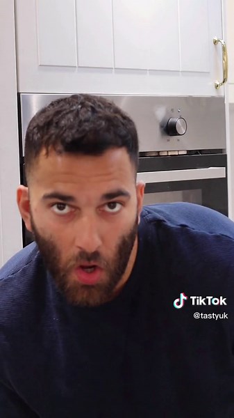 Viral Smashed Potatoes: Fluffy and Crispy Recipe