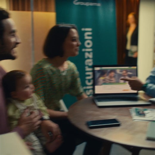 C’è un’assicurazione che ti sorprende, ti fa muovere in sicurezza e protegge la tua mobilità e il tuo business. | Groupama Assicurazioni