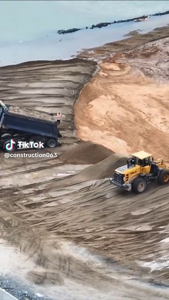 making 🛣️ road💞#workout #constructionlife #concretelife #concretework #concrete #fupシ