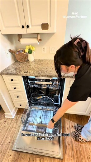 The new 1-Hour Wash and Dry Dishwasher from Lowe's is the best ✨