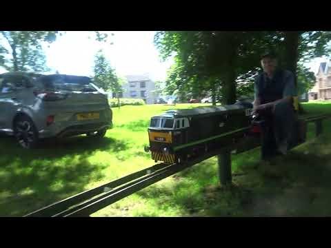 W.C.G.o.M.E at Workington: The 5 inch Gauge Battery Loco is, Class 35 'Hymek' BR Green No.D7063 [V5]