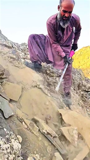 Extreme Stone Mining Gone Wrong 💣 #shorts #mining #treding #danger #viral #mountainlife | MiningEdge