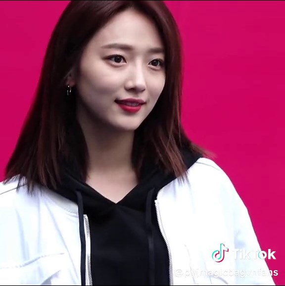 PYO YE JIN - SEOUL FASHION WEEK 2019 💞💞💞 Happy weekend 🥰🥰🥰 #PyoYeJin #ThrowbackYeJin #supportpyoyejin #editpyoyejin #vibepyoyejin