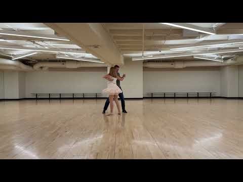 Cross-Step Waltz - Tick Tock Boleo