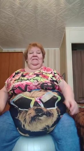 Joyful Dance: Grandma's Hilarious Moves
