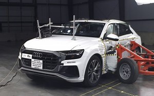 2023 奥迪 Q8 侧面碰撞测试 nhtsa