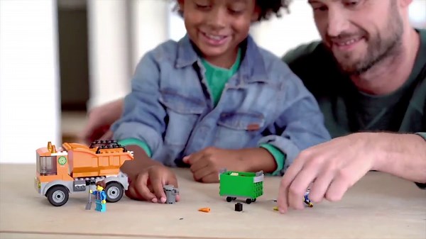 LEGO City Great Vehicles Garbage Truck 60220