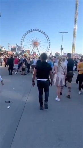 Crowd Crusher: 60 Secs of Pure Rage#PapaUte #CrowdChaos #AggressiveWalk #Shorts