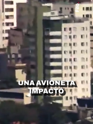 🔴 Un avión se estrelló contra un edificio en Brasil: hay al menos dos muertos y tres heridos graves 📍 El accidente ocurrió en Belo Horizonte, en el sudeste del país, a pocos minutos del despegue desde el aeropuerto de Pampulha. ✈️ La aeronave, con cinco personas a bordo, perdió altitud tras reportar “dificultades” a la torre de control y terminó impactando contra un edificio residencial. ◾️ El choque se produjo entre el tercer y cuarto piso, en la caja de escaleras, lo que evitó una tragedia m