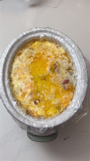 The secret to ultra smooth slow cooker mac and cheese