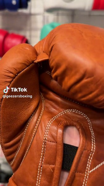 Vintage Style Geezers Pugilist Boxing Gloves | Modern Old School Feel