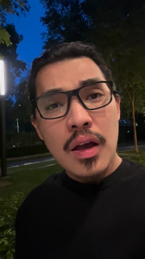 Max麦克斯 on Instagram: "爱情本来就很麻烦，你喜欢他（她）， 他又不喜欢你… #爱情 #喜欢 #情感 #情感共鸣 #内容过于真实"