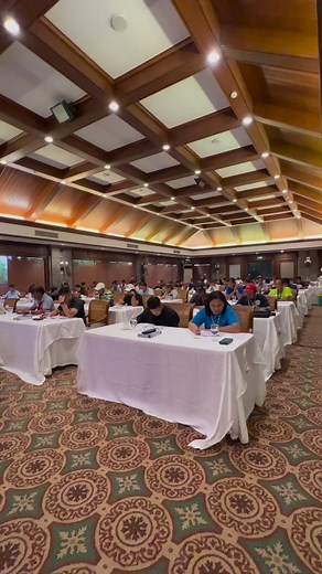 Participants of the NGAP Rules of Golf Level 2 Seminar at Sta. Elena Golf Club taking the timed exams for certification. | INQUIRER GOLF