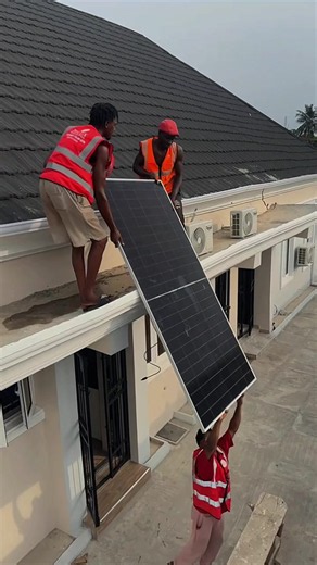 JinkoSolar Bifacial Solar Panel Installation