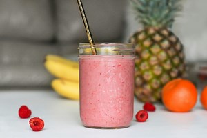 Lidl retrage de la vânzare și recheamă de la clienți un smoothie de fructe. ANSVSA: Nu îl beți, conține o substanță produsă de mucegaiuri • Știri București