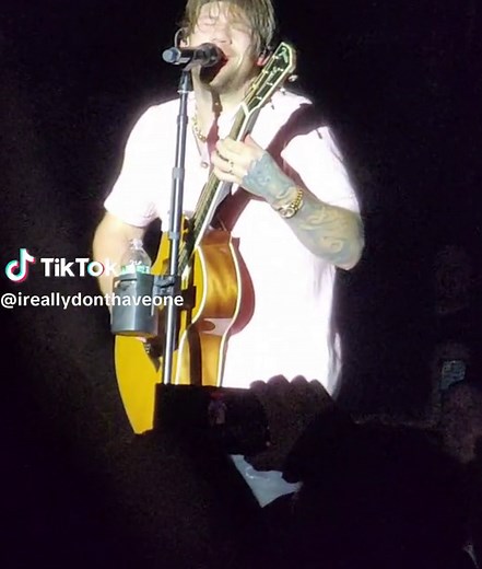 @beartoothband great to see Beartooth live. Great to see such a inspiring man! #rock #metal #nyc #concert #celebshomo #Beartooth #theplotinyou #inventanimate #sleeptheory #timesquare #newyork #newyorkcity #palldium #2024northamericantour #2024natour #mrbrightside #thekillers