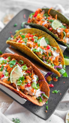 Melissa Maris on Instagram: "That CRUNCH tho!! As part of The Vegan Health Bundle 2026, we have included our tostada making class so you can watch us on video making them! We also included our wrap making class and kale chip class. Get access when you buy the bundle! Link in my bio @rawfoodromance it’s only $49 and you get to download $4638 worth of vegan content! That’s 70 downloads making each download only $0.70 cents each!!! An incredible offer don’t miss it! Only until Feb 22, 2026! #raw #r