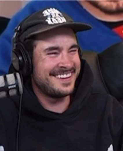 Kian Lawley's Hilarious Reaction to KNJ