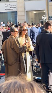 📸✨ Peggy Gou au défilé Saint Laurent à Paris @peggygou_ @ysl @parisfashionweek @fashionweek La DJ et icône mode Peggy Gou a été aperçue ce soir à son arrivée au défilé Saint Laurent, en pleine Fashion Week Homme à Paris. Fidèle à son style avant-gardiste, elle a une fois de plus captivé tous les regards. #PeggyGou #YSL #FashionWeekParis #SaintLaurent #Mode #StyleIcon #Purepeople #Bestimage #OnRegardeQuoi | Purepeople.com