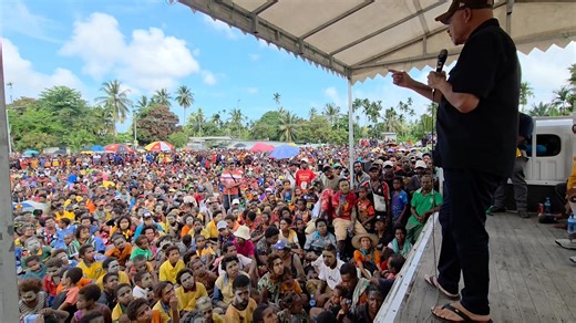 73K views · 2.1K reactions | Sekim gut graun bipo yu wokim haus na sindaun antap long em. Noken pasim eyes na settle pinis, then blame member taim papa blo graun laik evictim u. | Lae News & Politics | Facebook