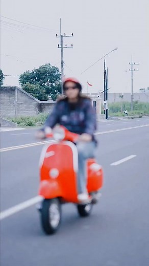 40K views · 1.6K reactions | I ❤️ Red #vespa | Vespa JAVA Indonesia | Facebook