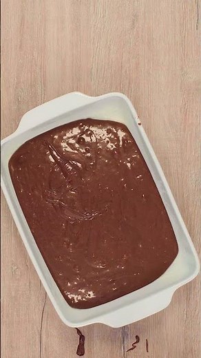 Schoko-Poke-Cake | mit Pudding gefüllter Trendkuchen 🤩 I Cremige Schokobombe 🍫 | Einfach Backen