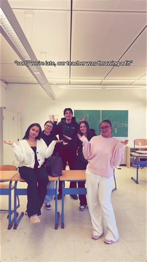 @ALEXANDRA baddie😋 #foryou #viral #schule #nrw #fürdich