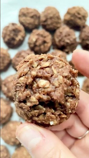 No-Bake Cookies Without Peanut Butter #nobakedessertrecipe #cookierecipes #dessertrecipes