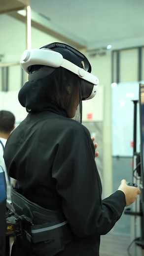 13 reactions | A unique collaboration between us and Mazloom, integrating virtual reality into their products, creating a fresh and innovative experience, and paving the way for the future.” Let me know if you’d like any tweaks!#virtualrealityworld #interiordesign #hazemmansour #futuredesign #collaboration #mazloum #technology | Hazem Mansour | Facebook