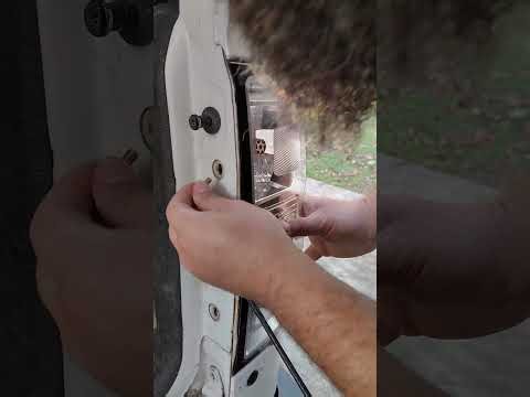 Installing Sealight LED Lighting SLJ3 Bulbs on Chevy Silverado