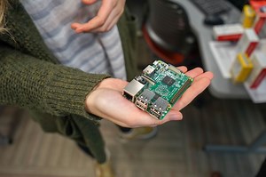 Next generation of engineers meets industry leaders