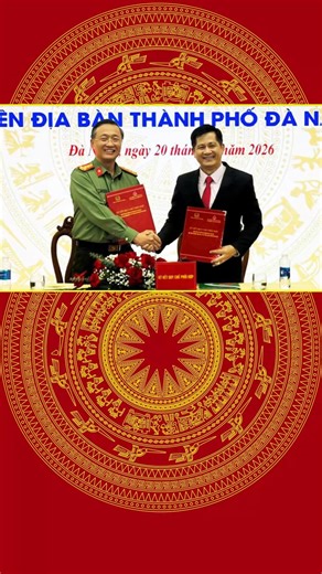 BẢO ĐẢM ANTT, AN TOÀN HOẠT ĐỘNG TÍN DỤNG CHÍNH SÁCH XÃ HỘI TRÊN ĐỊA BÀN THÀNH PHỐ ĐÀ NẴNG Chiều 20-1, Chi nhánh Ngân hàng Chính sách xã hội thành phố Đà Nẵng (VBSP ĐN) phối hợp với Công an thành phố (CATP) Đà Nẵng tổ chức Hội nghị tổng kết 5 năm thực hiện Quy chế phối hợp số 1533/QC-CATP-NHCSXH ngày 7-7-2020 trong công tác bảo đảm an ninh, trật tự (ANTT), an toàn hoạt động tín dụng chính sách xã hội trên địa bàn thành phố. Hội nghị do đồng chí Đoàn Ngọc Chung – Giám đốc VBSP ĐN và Đại tá Nguyễn 