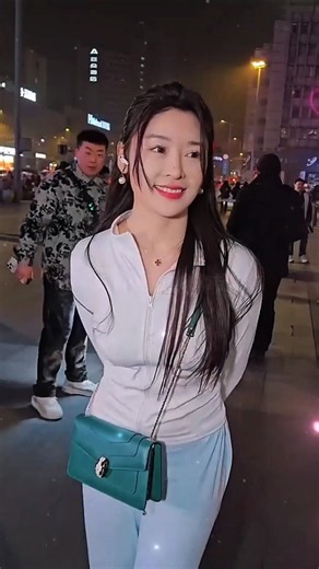 😍 Beautiful Moments of a Cute Chinese Girl 🇨🇳🥰 | Amazing Scenery & #shorts #tiktok #foryou #dance
