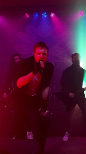 FROM WHISPER TO SCREAM! Nettletie (Live) 🔥